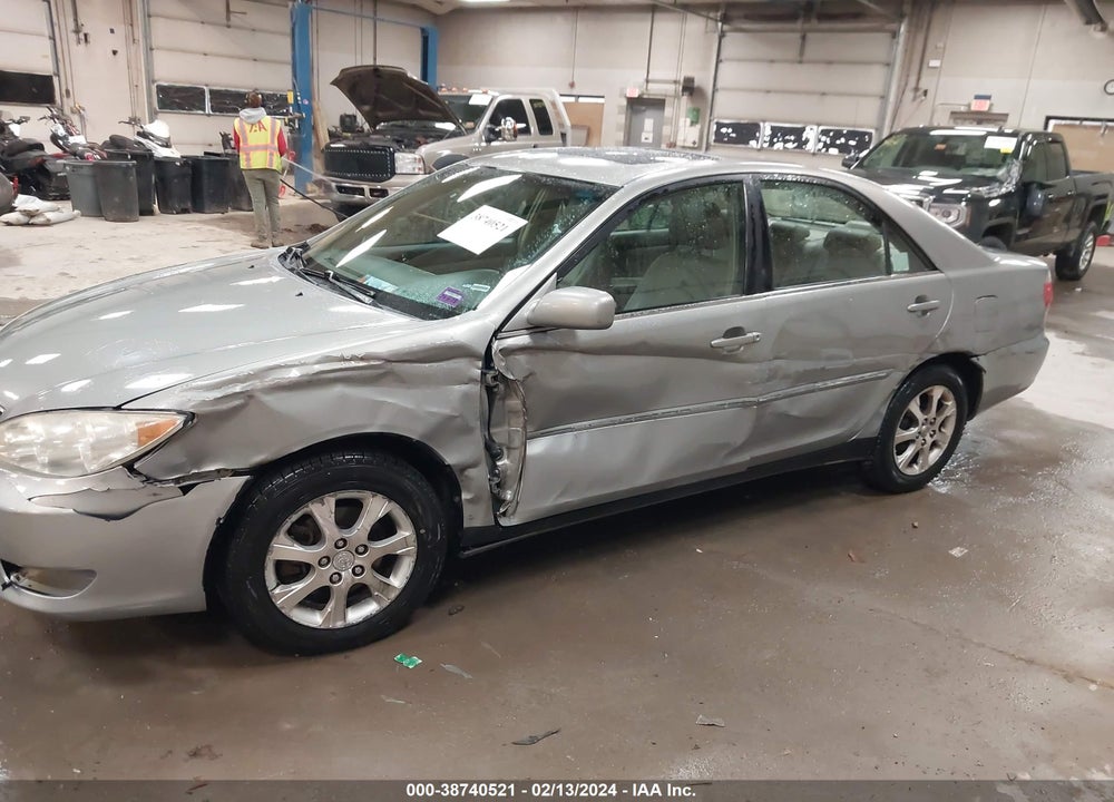 2005 TOYOTA CAMRY XLE V6 VIN: 4T1BF30K65U598911