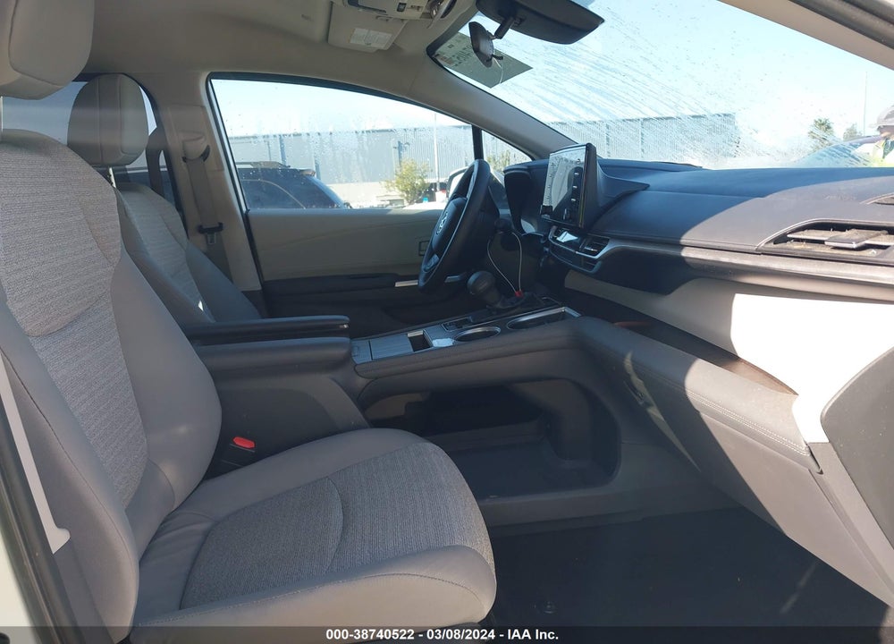 2022 TOYOTA SIENNA LE VIN: 5TDKRKEC2NS076210