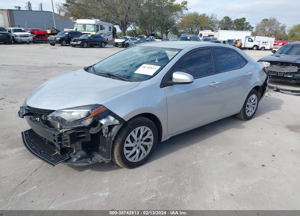 2018 TOYOTA COROLLA LE VIN: 5YFBURHEXJP774555