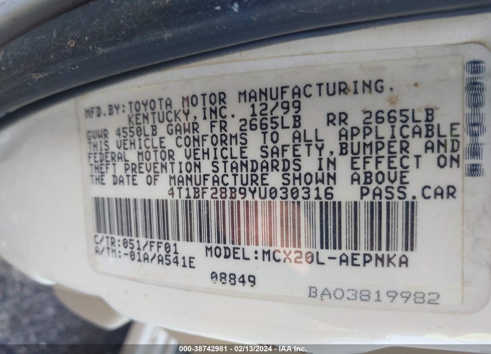 2000 TOYOTA AVALON XL/XLS VIN: 4T1BF28B9YU030316