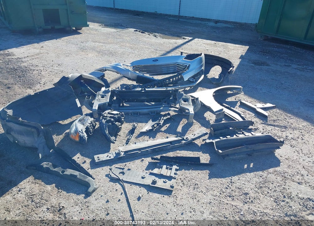 2018 FORD FUSION SE VIN: 3FA6P0HD8JR218000