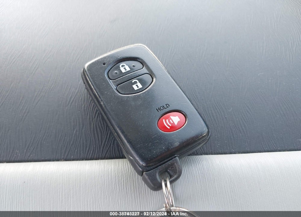 2012 TOYOTA PRIUS V VIN: JTDZN3EU6C3136903