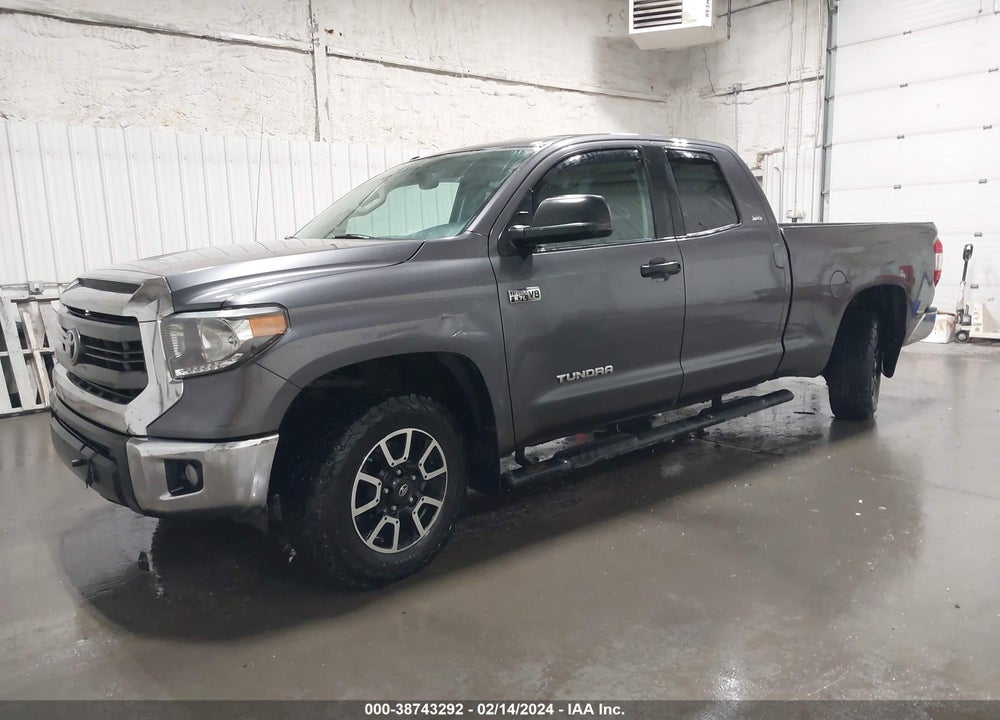 2014 TOYOTA TUNDRA SR5 5.7L V8 VIN: 5TFUY5F17EX382761