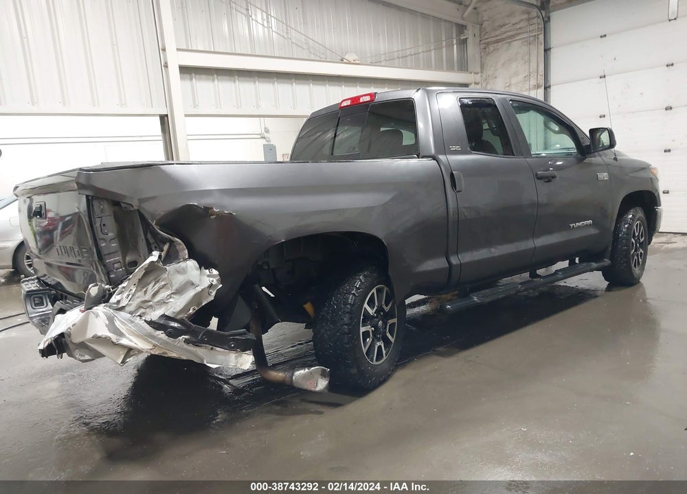 2014 TOYOTA TUNDRA SR5 5.7L V8 VIN: 5TFUY5F17EX382761