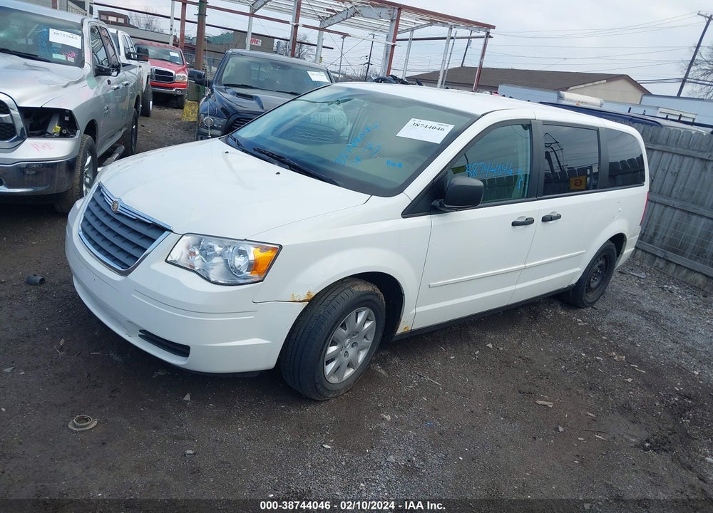 2008 CHRYSLER TOWN & COUNTRY LX VIN: 2A8HR44H48R652873