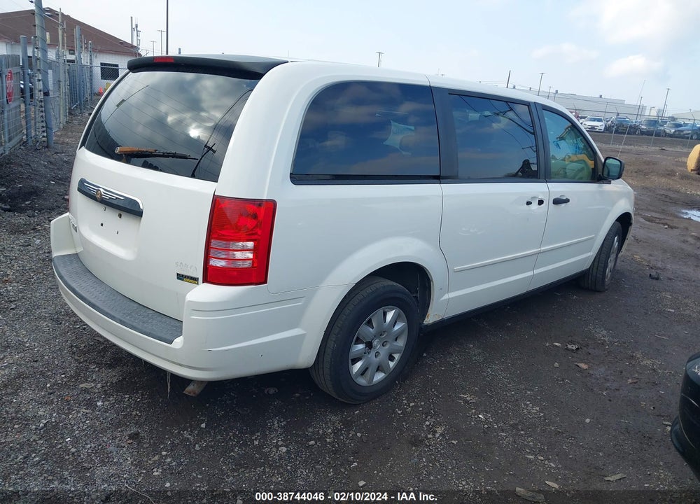 2008 CHRYSLER TOWN & COUNTRY LX VIN: 2A8HR44H48R652873