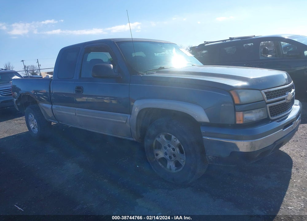 2006 CHEVROLET SILVERADO 1500 LT1 VIN: 1GCEK19Z46Z211813