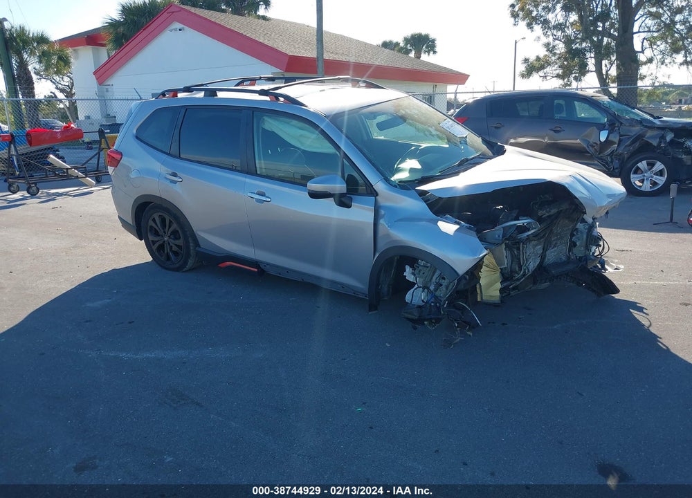2019 SUBARU FORESTER SPORT VIN: JF2SKAPC8KH429935
