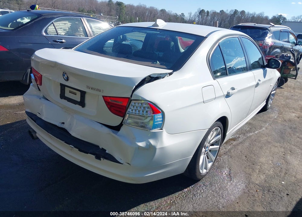 2011 BMW 328I VIN: WBAPH7G55BNM57410