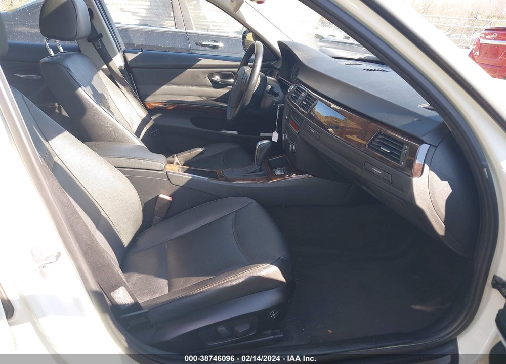 2011 BMW 328I VIN: WBAPH7G55BNM57410