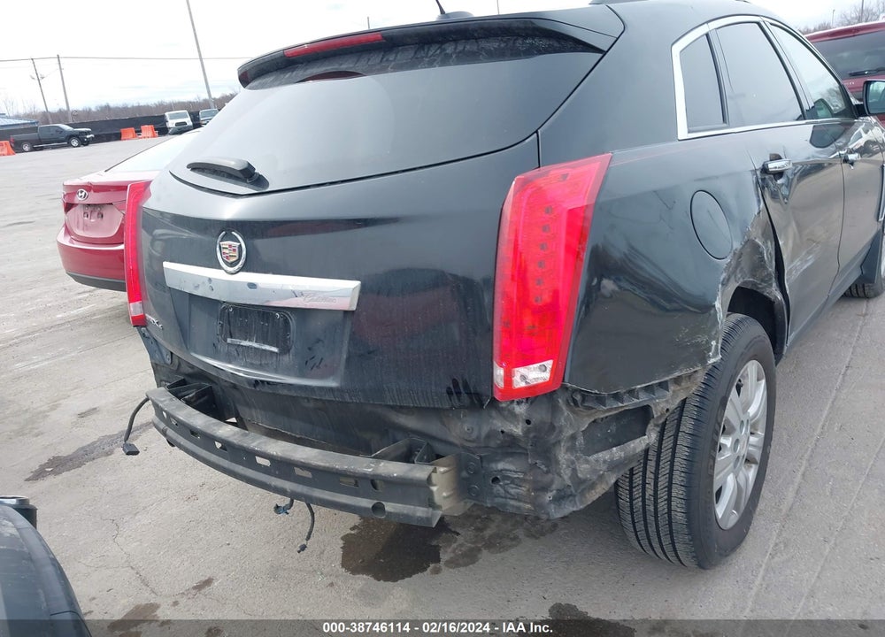 2016 CADILLAC SRX LUXURY COLLECTION VIN: 3GYFNEE32GS561910