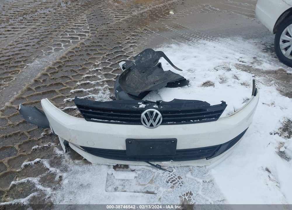 2013 VOLKSWAGEN JETTA 2.0L S VIN: 3VW2K7AJ0DM228129