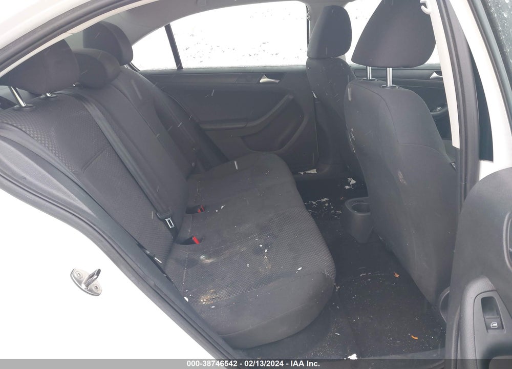 2013 VOLKSWAGEN JETTA 2.0L S VIN: 3VW2K7AJ0DM228129