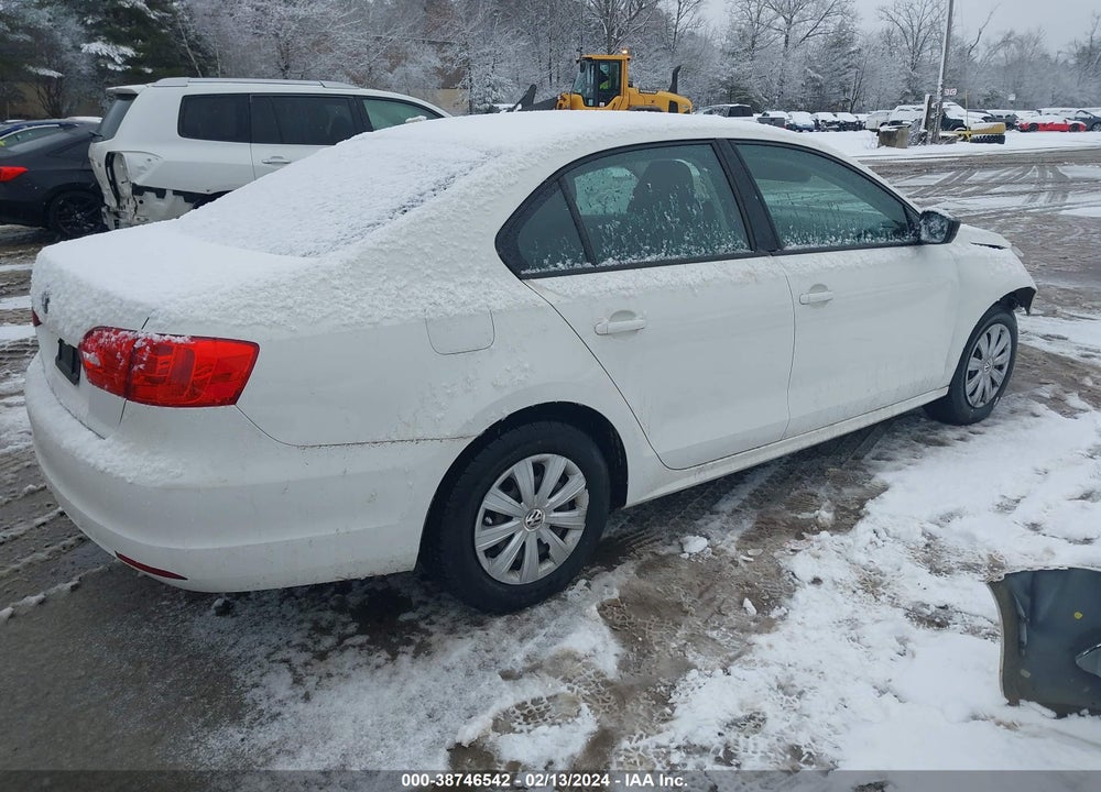 2013 VOLKSWAGEN JETTA 2.0L S VIN: 3VW2K7AJ0DM228129