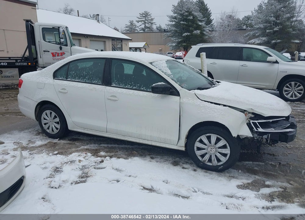 2013 VOLKSWAGEN JETTA 2.0L S VIN: 3VW2K7AJ0DM228129