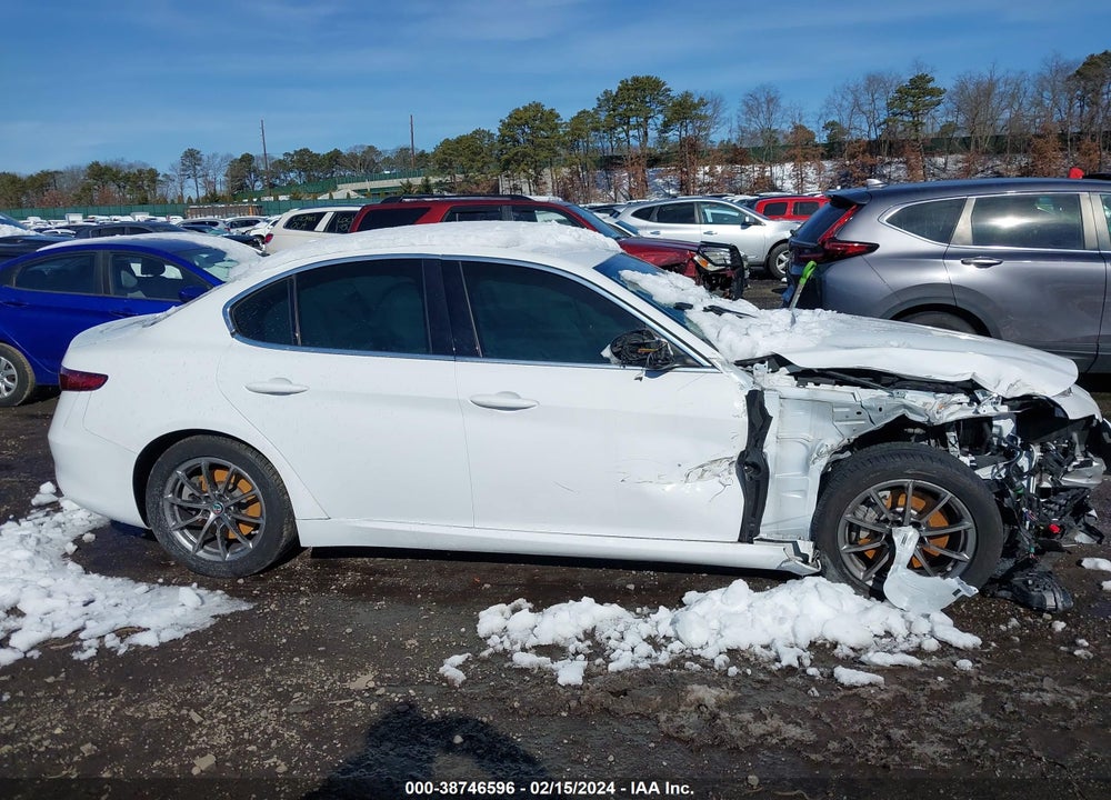 2018 ALFA ROMEO GIULIA AWD VIN: ZARFAEDN2J7583776