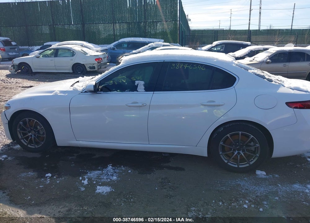 2018 ALFA ROMEO GIULIA AWD VIN: ZARFAEDN2J7583776