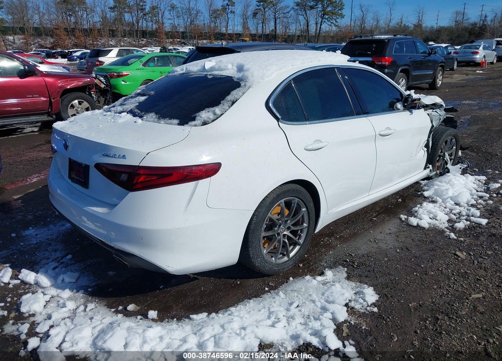 2018 ALFA ROMEO GIULIA AWD VIN: ZARFAEDN2J7583776