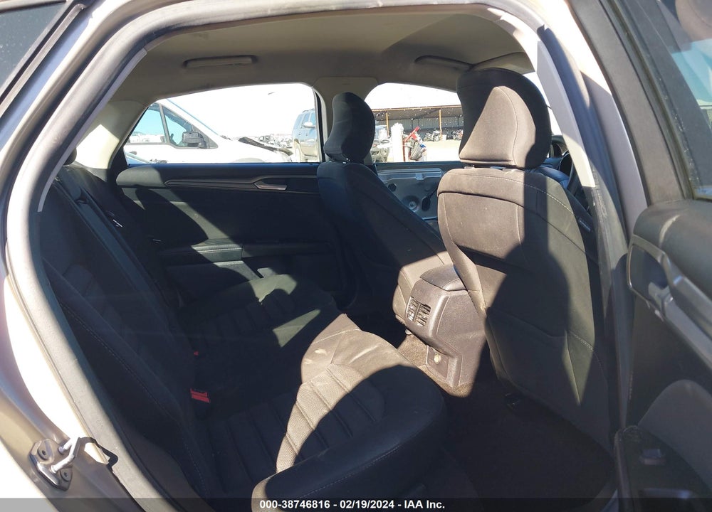 2017 FORD FUSION VIN: 3FA6P0H74HR392831