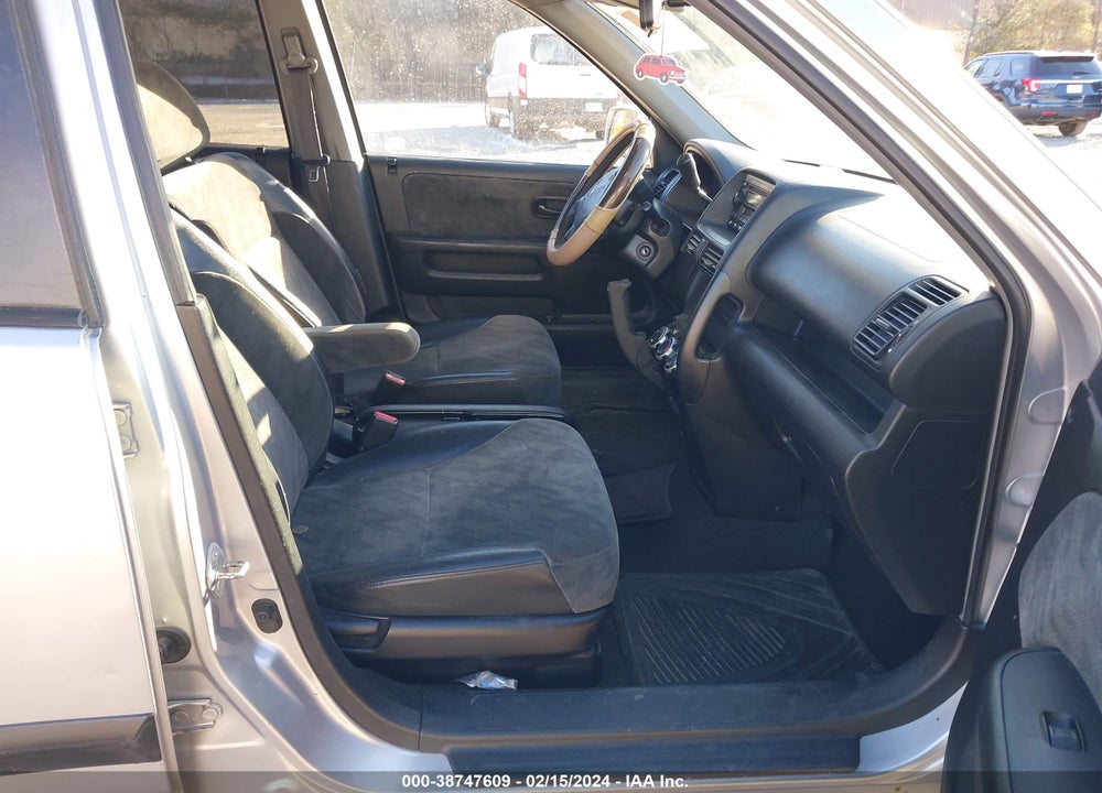 2002 HONDA CR-V EX VIN: JHLRD78852C068233