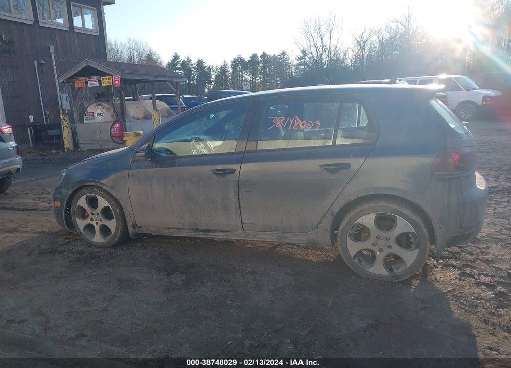 2011 VOLKSWAGEN GTI 4-DOOR VIN: WVWGD7AJ8BW140347