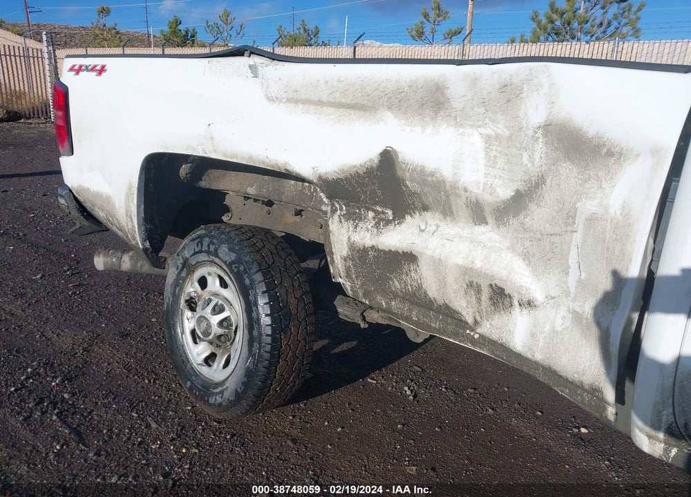 2015 CHEVROLET SILVERADO 2500HD WT VIN: 1GC1KUE81FF180194
