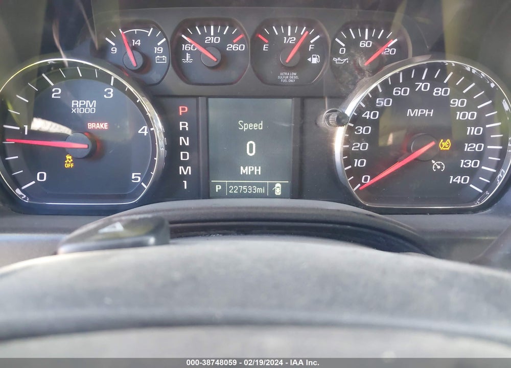 2015 CHEVROLET SILVERADO 2500HD WT VIN: 1GC1KUE81FF180194