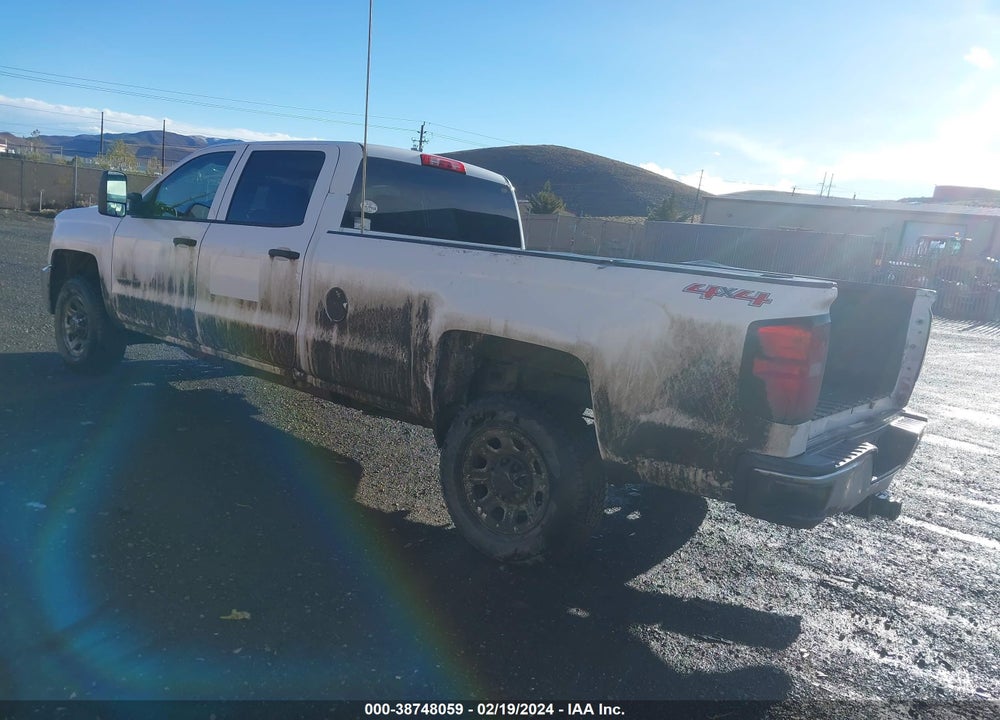 2015 CHEVROLET SILVERADO 2500HD WT VIN: 1GC1KUE81FF180194