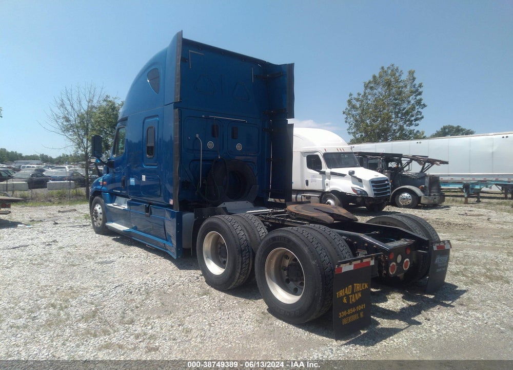 2017 FREIGHTLINER CASCADIA 125 VIN: 3AKJGLDRXHSHR5062