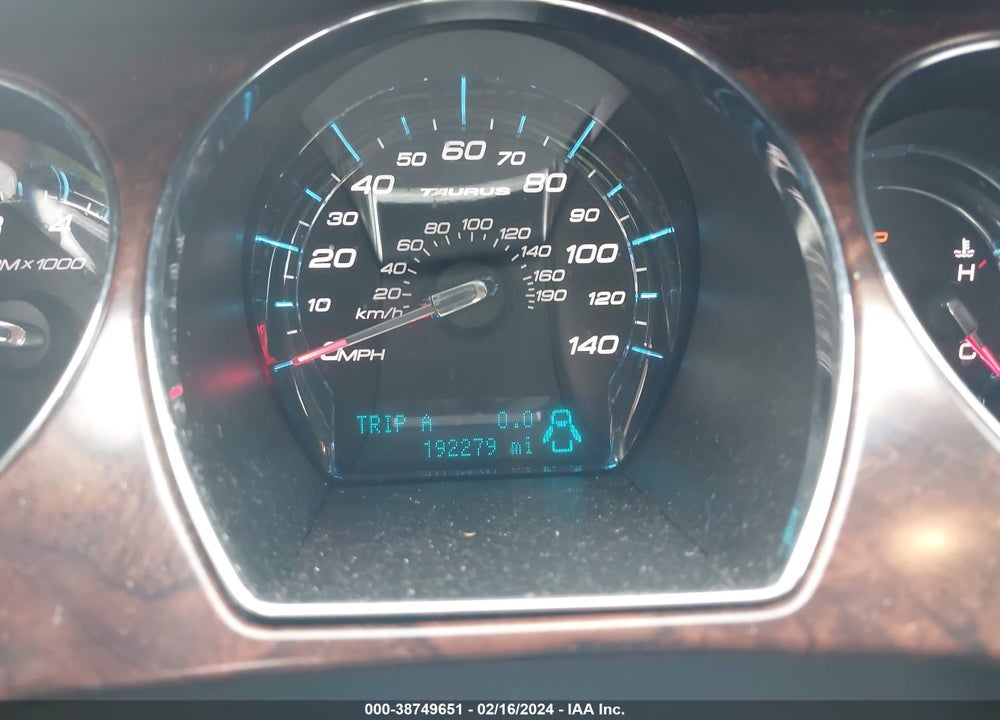 2010 FORD TAURUS VIN: 1FAHP2EW9AG135614