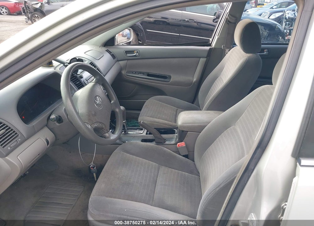 2005 TOYOTA CAMRY LE VIN: 4T1BE32K35U074261