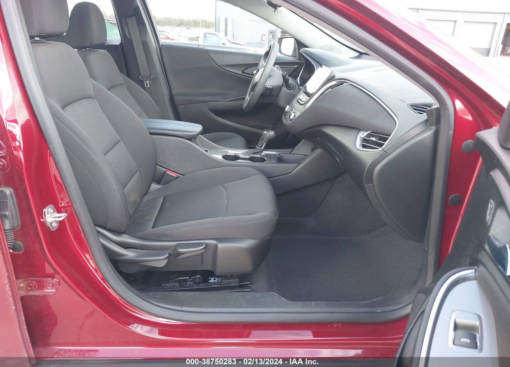 2019 CHEVROLET MALIBU LT VIN: 1G1ZD5ST1KF115988
