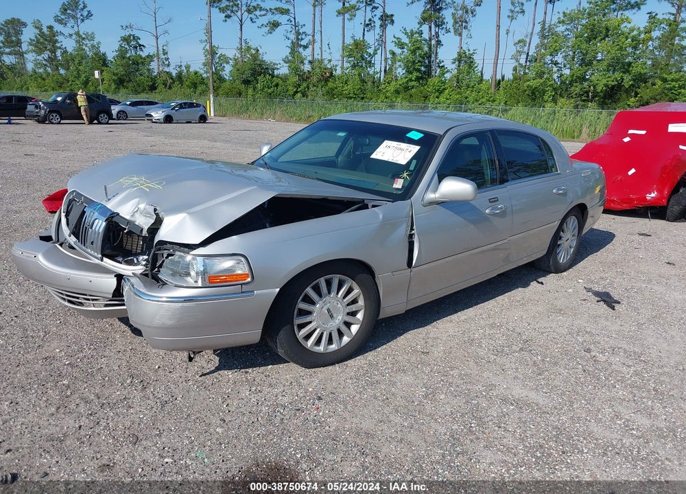 2004 LINCOLN TOWN CAR ULTIMATE VIN: 1LNHM83W34Y664964