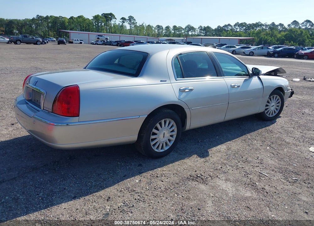 2004 LINCOLN TOWN CAR ULTIMATE VIN: 1LNHM83W34Y664964