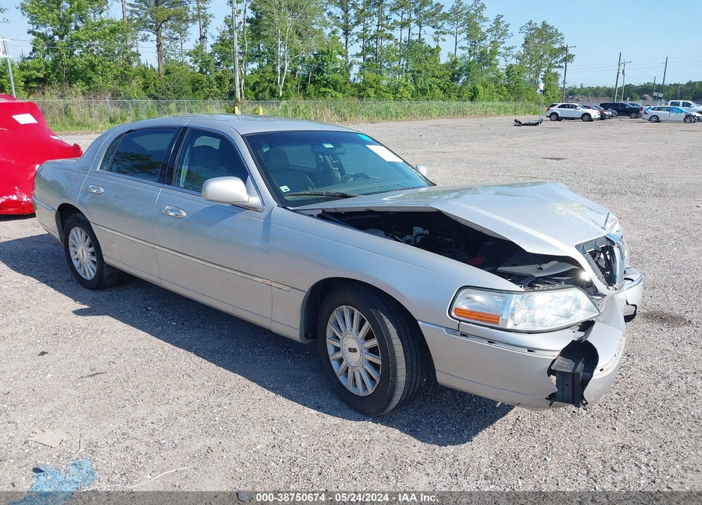 2004 LINCOLN TOWN CAR ULTIMATE VIN: 1LNHM83W34Y664964