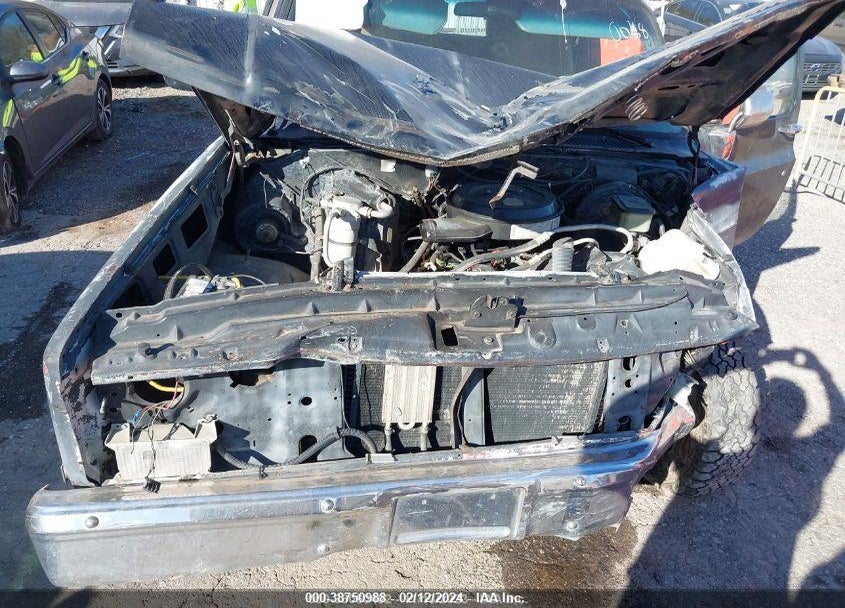 1988 CHEVROLET BLAZER V10 VIN: 1GNEV18K8JF160068