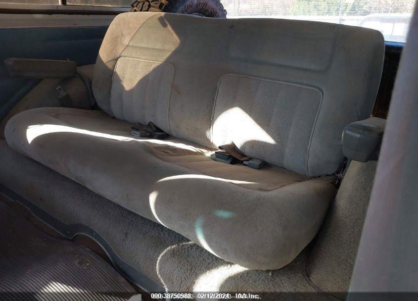 1988 CHEVROLET BLAZER V10 VIN: 1GNEV18K8JF160068