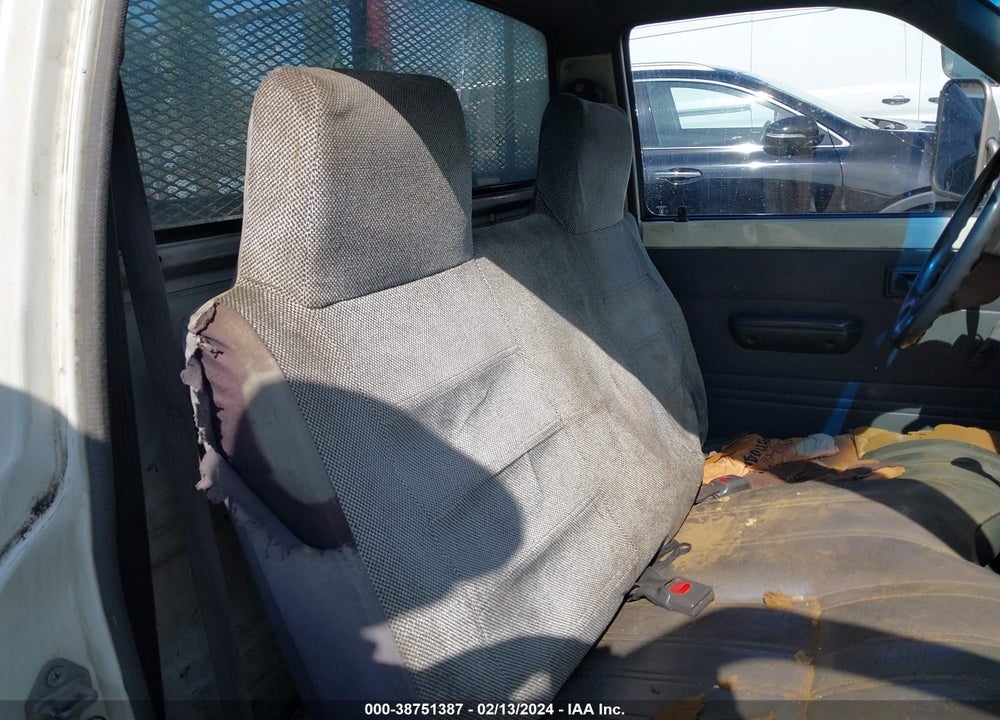 1990 TOYOTA PICKUP CAB CHASSIS SUPER LONG WB VIN: JT5VN94T1L0013064