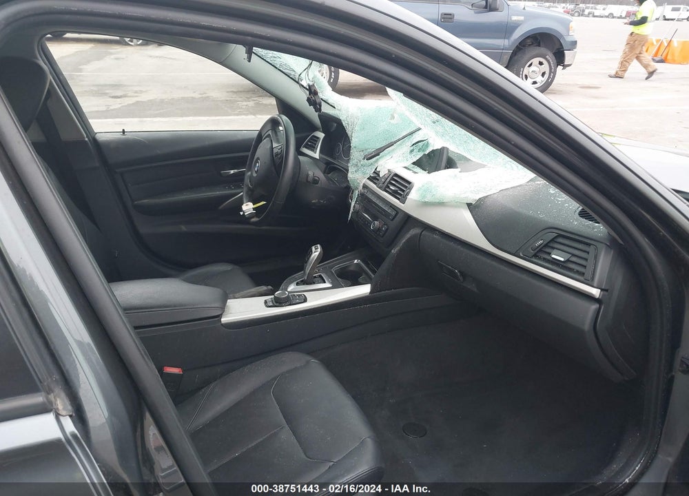 2013 BMW 328I XDRIVE VIN: WBA3B3G54DNR81224