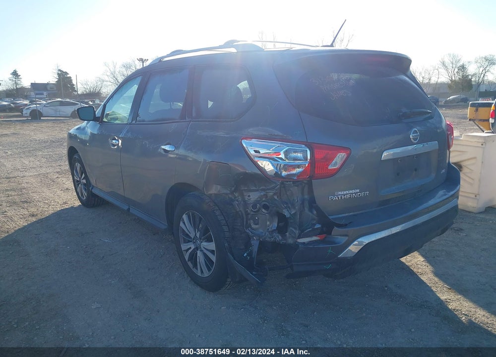 2018 NISSAN PATHFINDER S VIN: 5N1DR2MMXJC663801