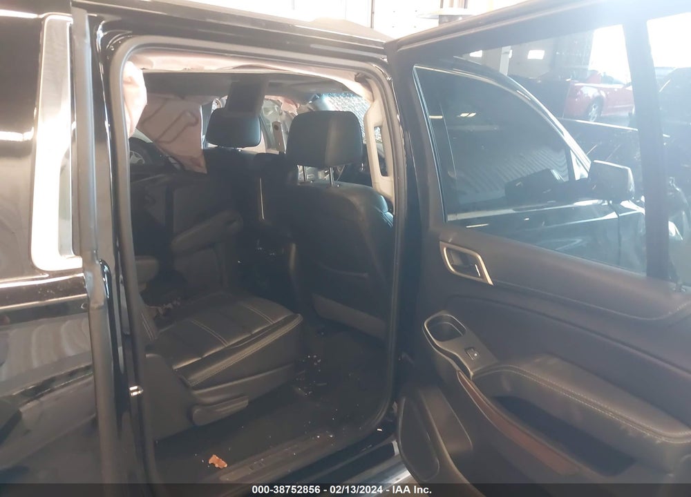 2018 GMC YUKON XL DENALI VIN: 1GKS2HKJ5JR394328
