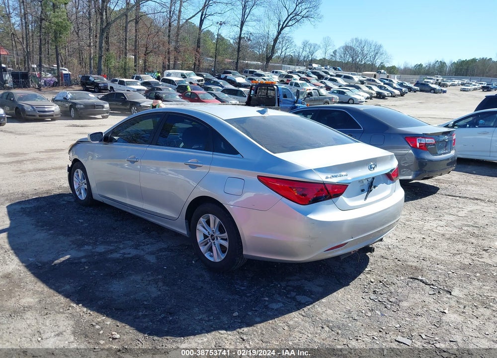 2013 HYUNDAI SONATA GLS VIN: 5NPEB4AC0DH696853