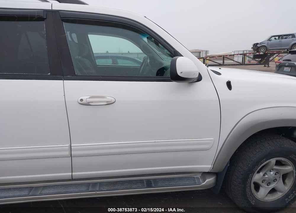 2002 TOYOTA SEQUOIA SR5 V8 VIN: 5TDBT44A42S084754