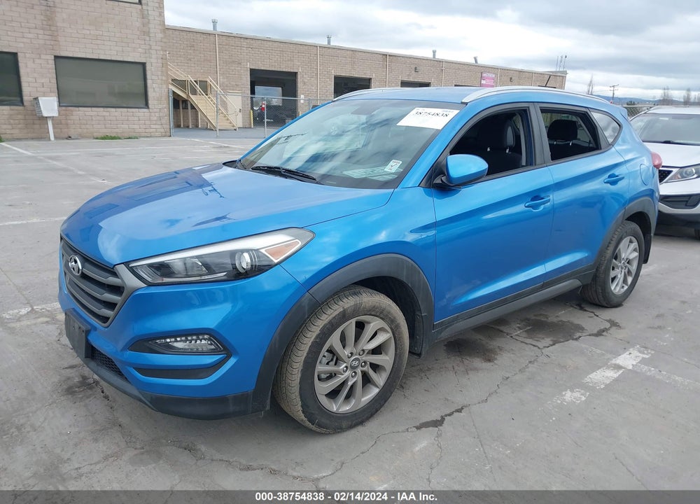 2016 HYUNDAI TUCSON SE VIN: KM8J33A42GU199100
