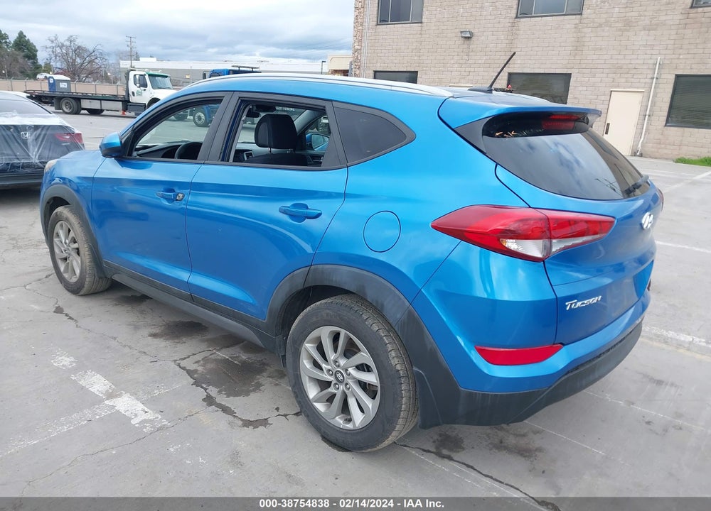 2016 HYUNDAI TUCSON SE VIN: KM8J33A42GU199100