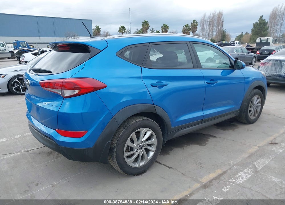 2016 HYUNDAI TUCSON SE VIN: KM8J33A42GU199100