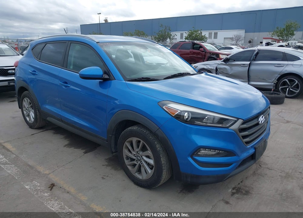 2016 HYUNDAI TUCSON SE VIN: KM8J33A42GU199100