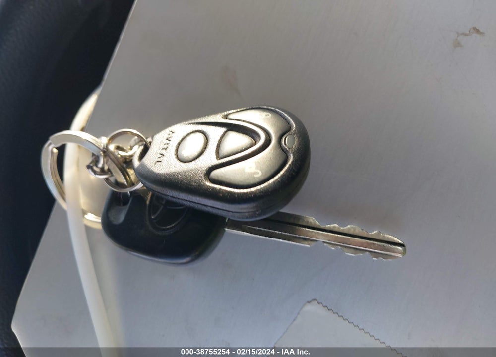 2015 TOYOTA COROLLA L VIN: 5YFBURHE3FP219857