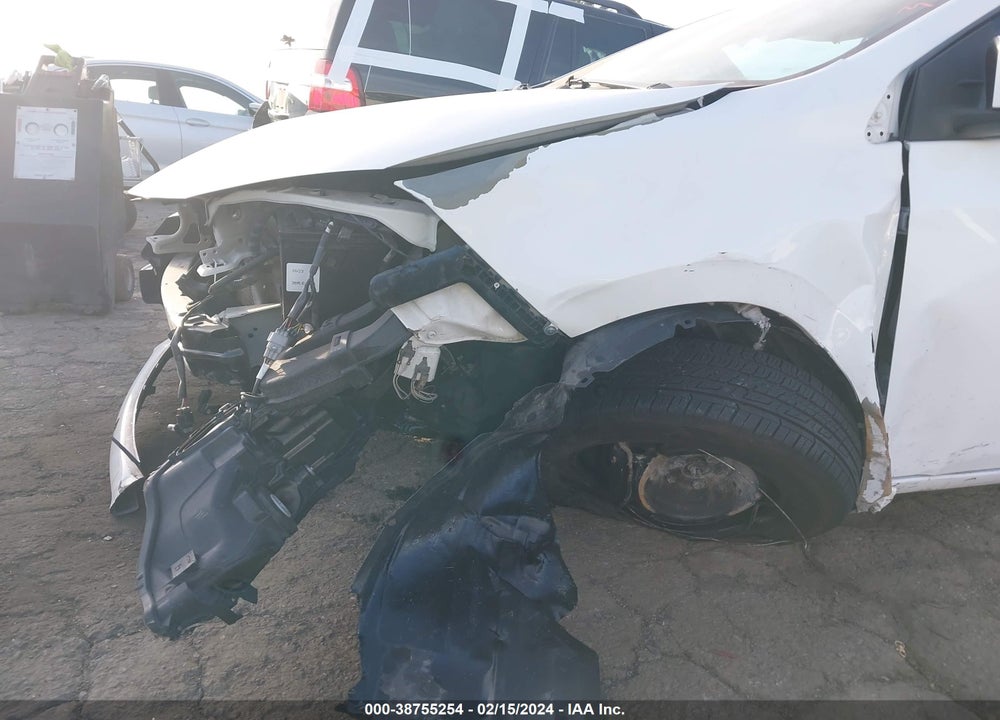 2015 TOYOTA COROLLA L VIN: 5YFBURHE3FP219857