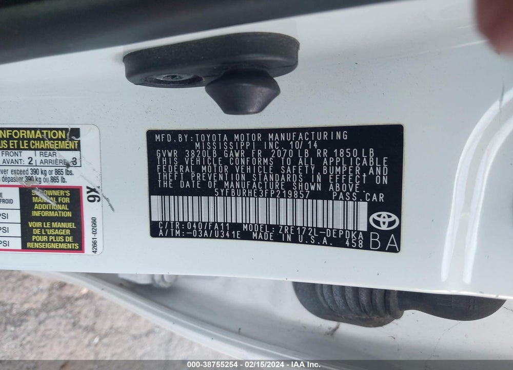 2015 TOYOTA COROLLA L VIN: 5YFBURHE3FP219857
